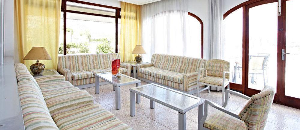 Mar Azul Pur Estil Hotel & Spa (Adults Only) Cala Ratjada  Bagian luar foto
