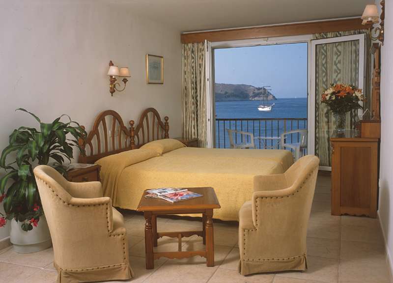 Mar Azul Pur Estil Hotel & Spa (Adults Only) Cala Ratjada  Bagian luar foto