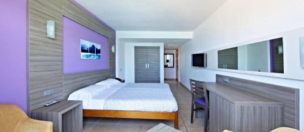 Mar Azul Pur Estil Hotel & Spa (Adults Only) Cala Ratjada  Bagian luar foto