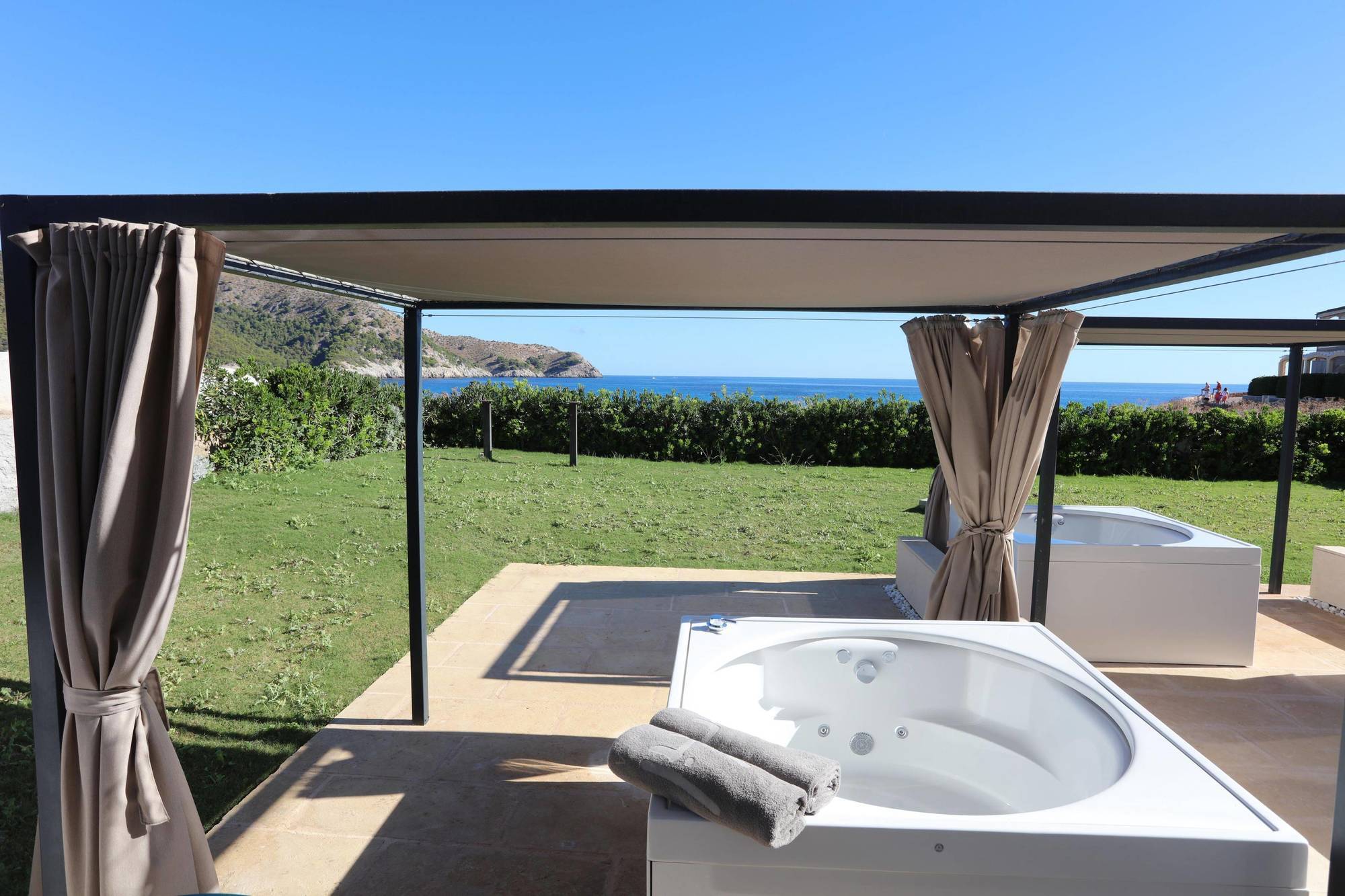Mar Azul Pur Estil Hotel & Spa (Adults Only) Cala Ratjada  Bagian luar foto